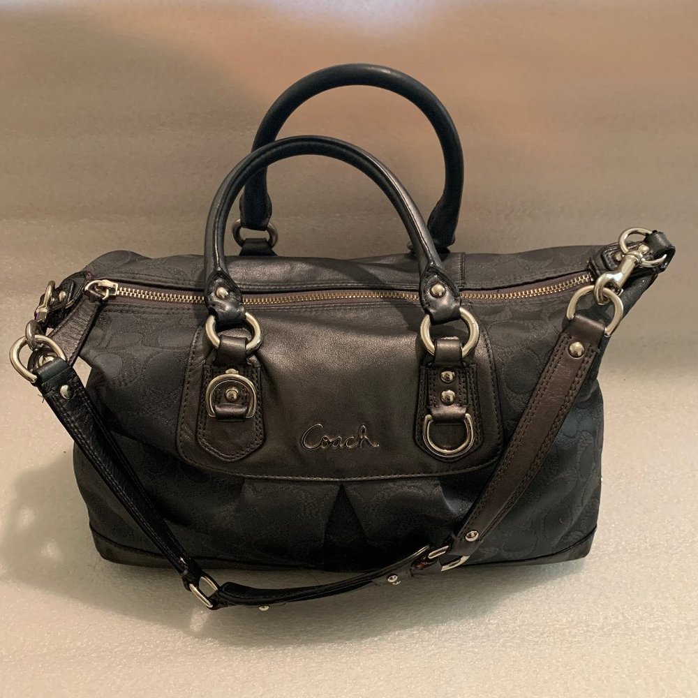Coach Hand/Shoulder Bag - No. H1120-F18777